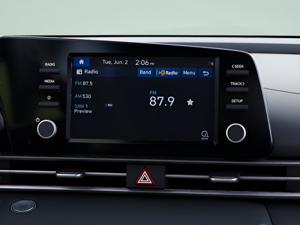 Used 2026 Gray Hyundai SEL Sport image 13