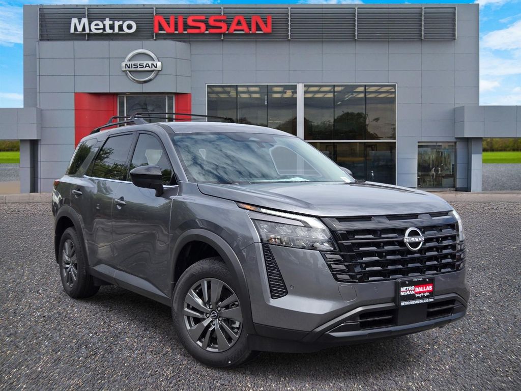 2026 Nissan Pathfinder SV