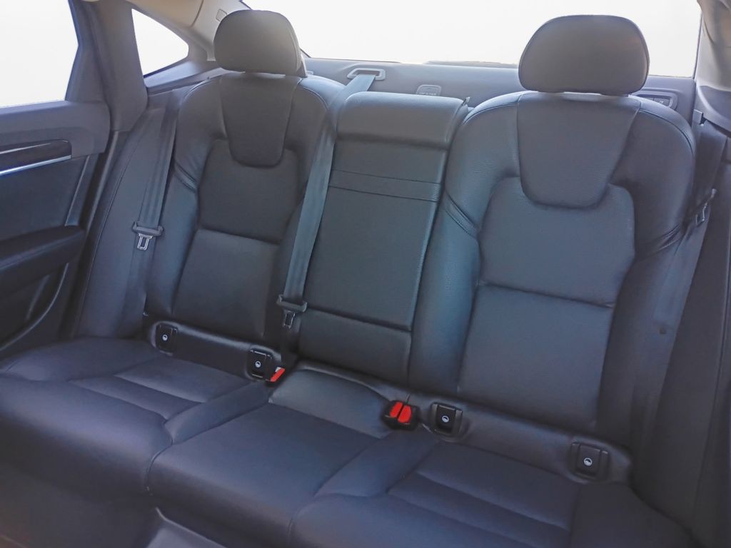 Used Car 2018 Volvo S90  T5 Momentum For Sale Under $15,000 In Austin, Texas