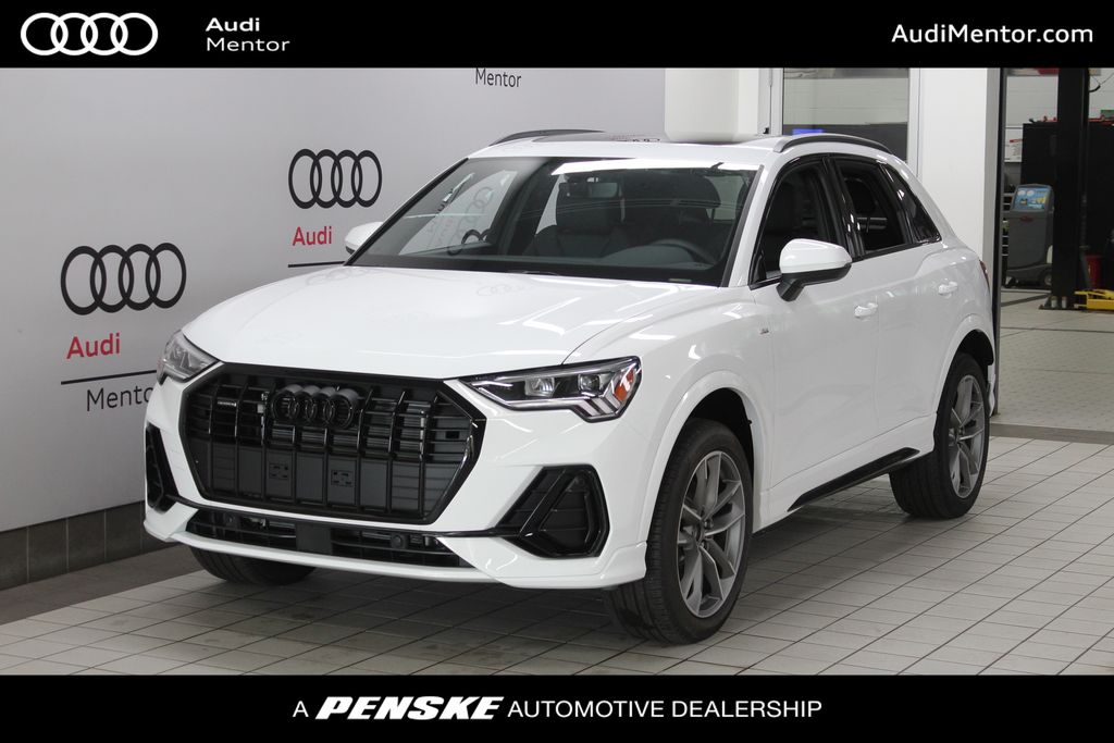 Thumbnail: 2025 Audi Q3 - 1