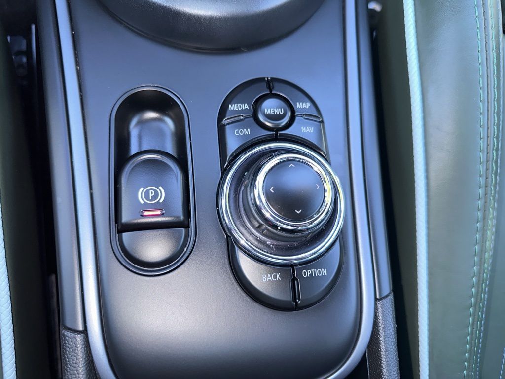 Thumbnail: 2023 MINI Cooper Countryman - 24