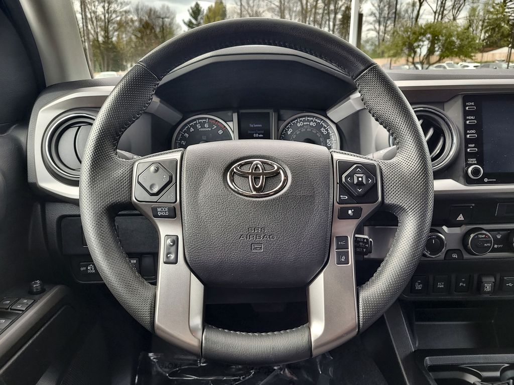 2022 Toyota Tacoma SR5 14