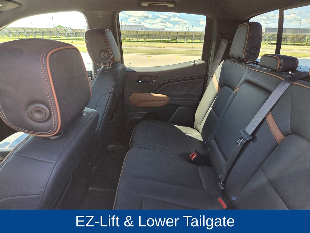 2023 GMC Canyon 4WD Crew Cab Short Box AT4