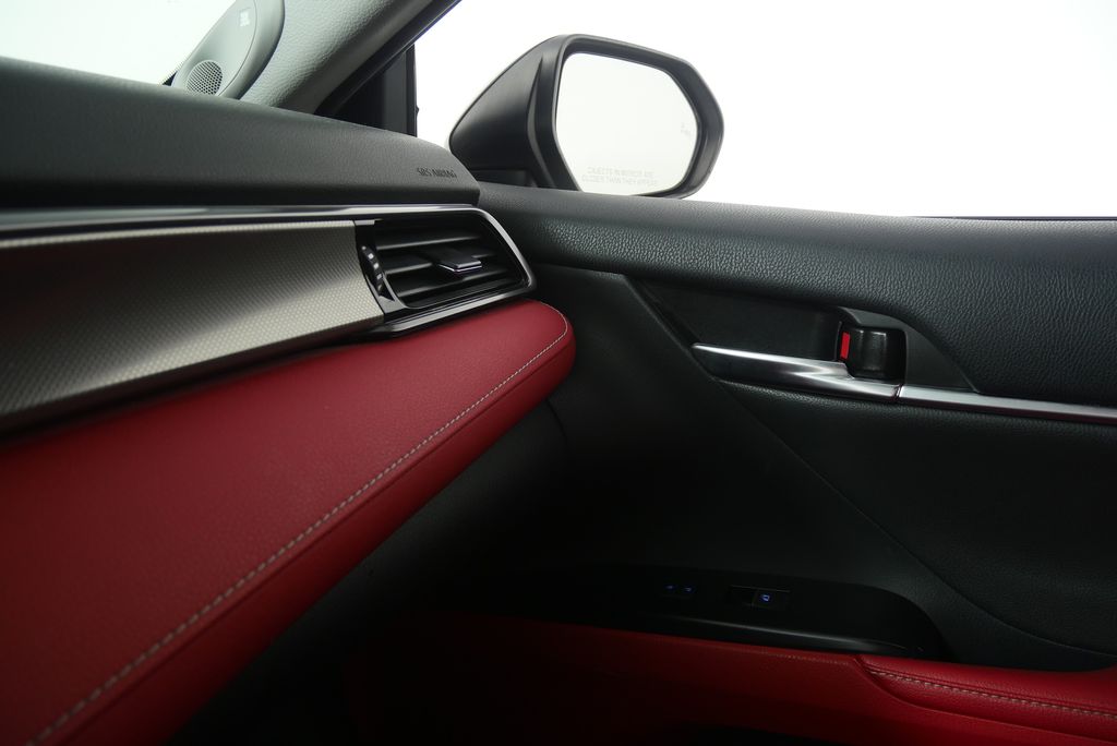 Thumbnail: 2019 Toyota Camry - 27