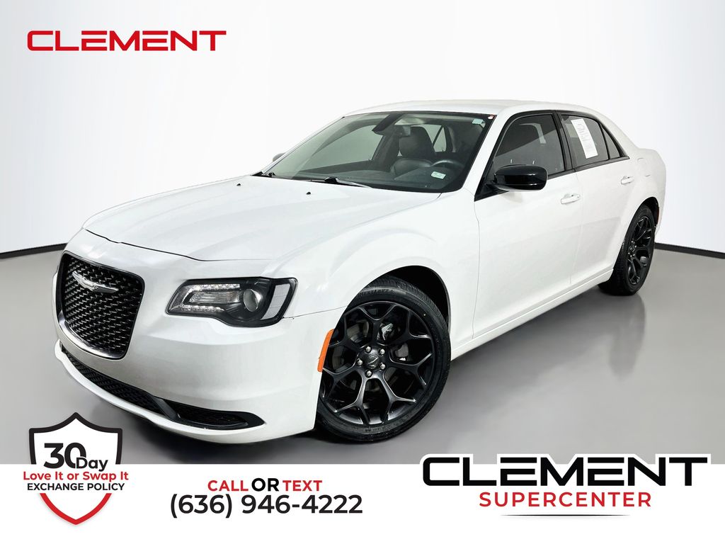 Bright White Clearcoat 2019 Chrysler 300 Sedan Rear-Wheel Drive 8-Speed Automatic