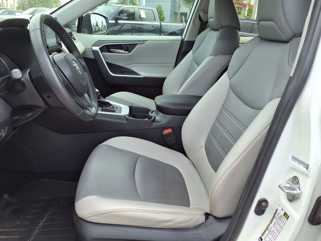 Used 2019 Toyota RAV4 SUV