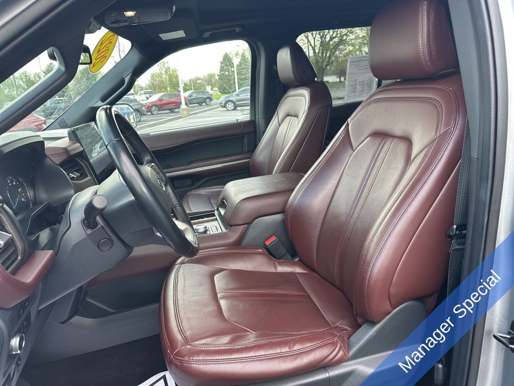 2022 Ford Expedition Max Limited photo