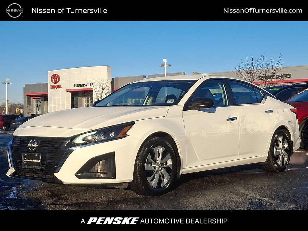 Thumbnail: 2025 Nissan Altima - 1