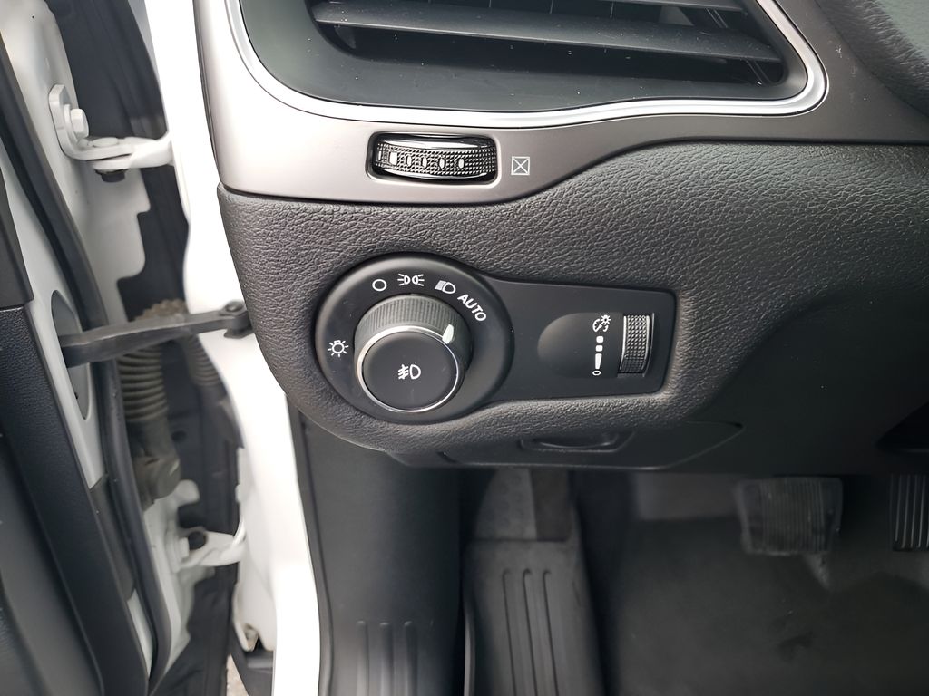 Used Car 2019 Jeep Cherokee  Latitude For Sale Under $12,000 In Austin, Texas