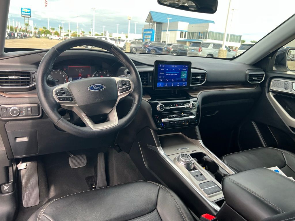 2022 Ford Explorer Limited White at Shottenkirk Kia Fort Bend