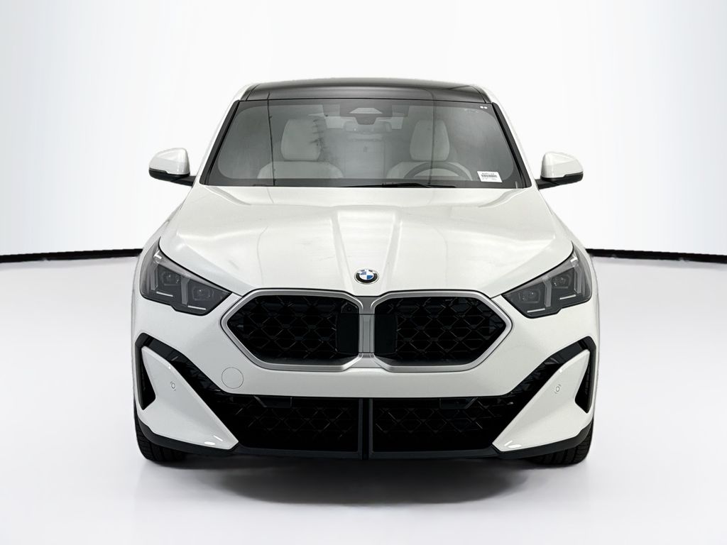 Thumbnail: 2027 BMW X2 - 2