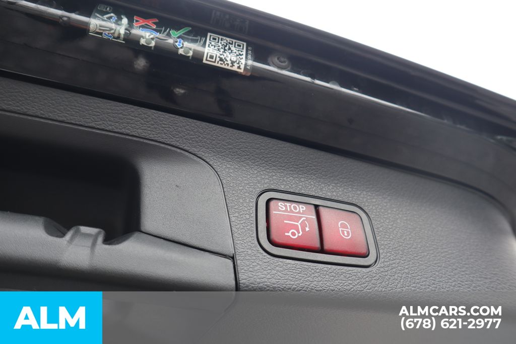 Used 2024 Black Mercedes-Benz GLS 580 image 23