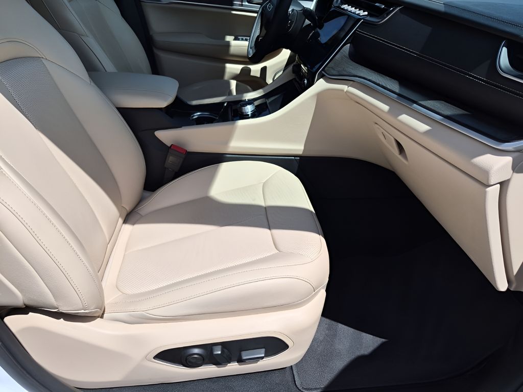 Used Car 2024 Jeep Grand Cherokee  Limited For Sale Under $35,000 In Austin, Texas