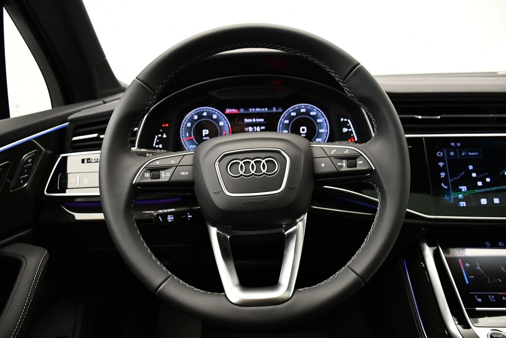 Thumbnail: 2025 Audi Q7 - 21
