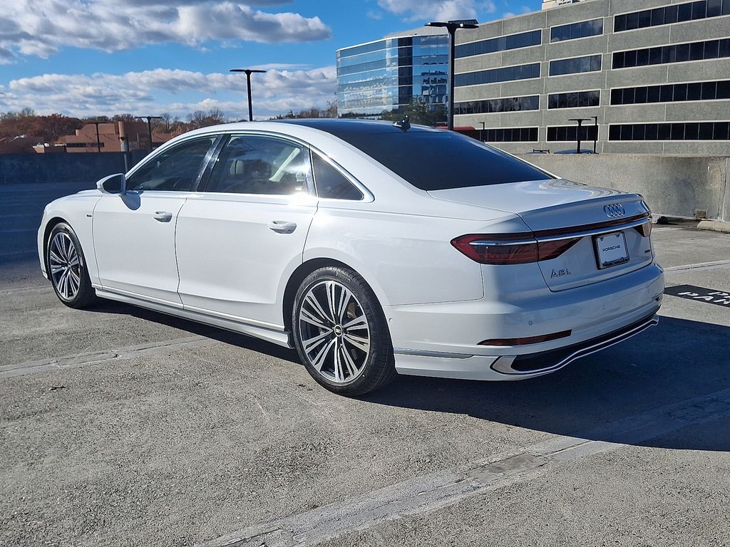 Thumbnail: 2023 Audi A8 - 10