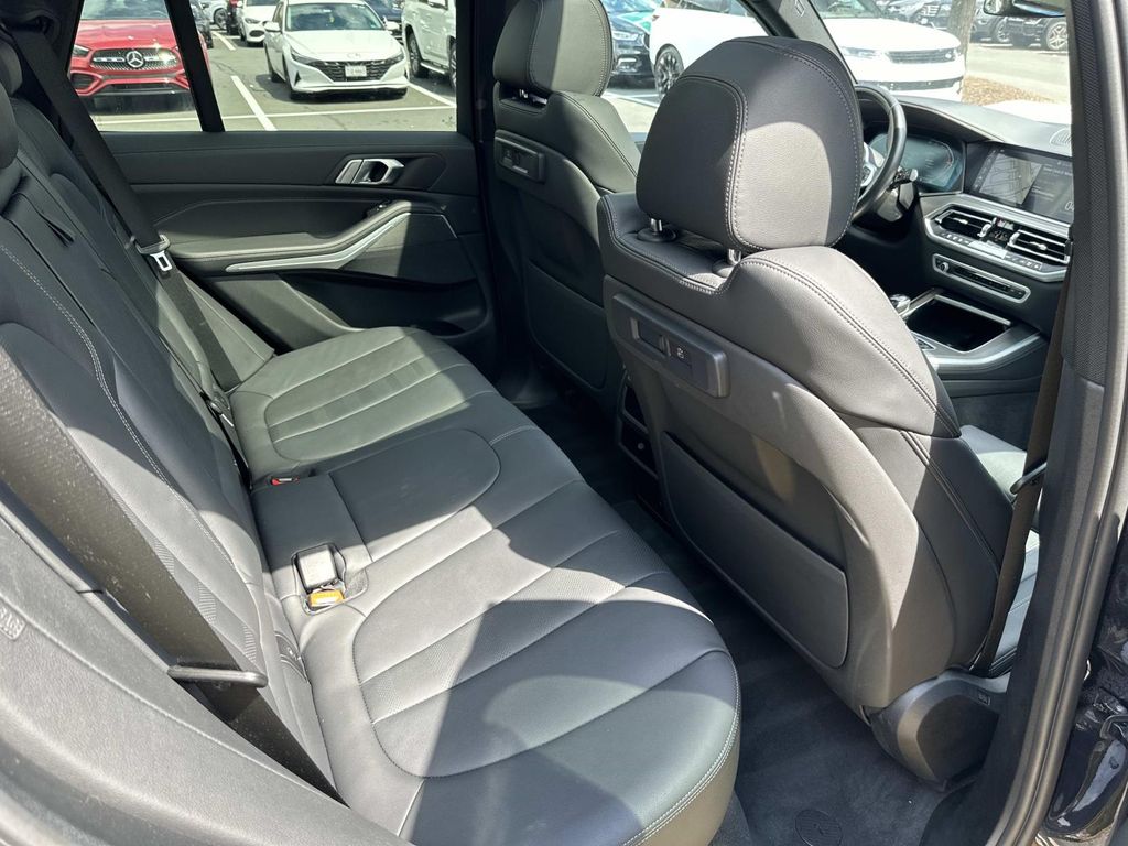 Thumbnail: 2022 BMW X5 - 24