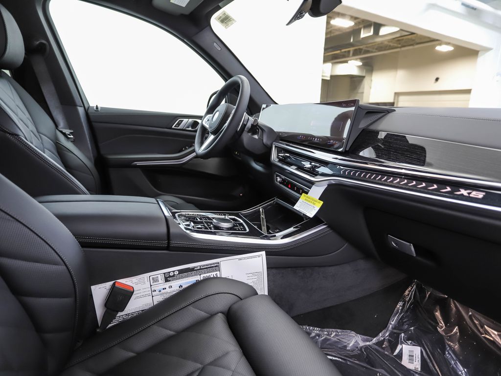 Thumbnail: 2026 BMW X5 - 29