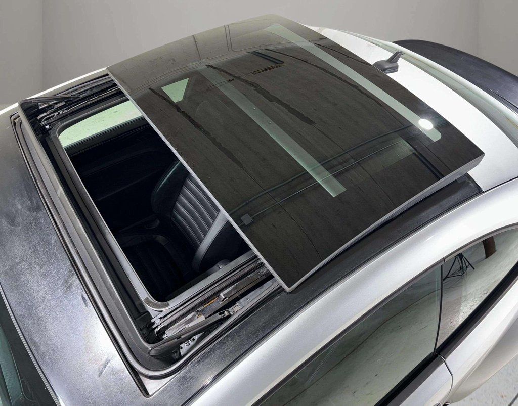 Used 2012 Reflex Silver Metallic Volkswagen 2.0 TSi image 13