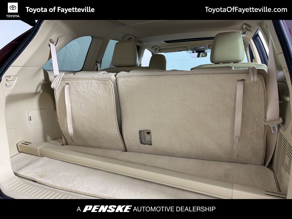 2017 Toyota Highlander Limited 13