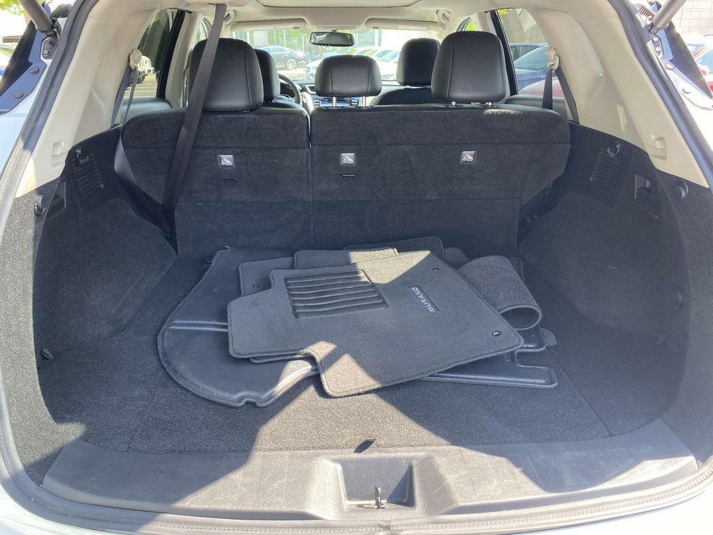 2018 Nissan Murano SL 18