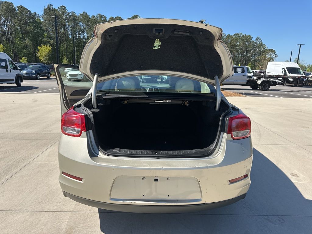 2014 Champagne Silver Metallic Chevrolet Malibu LT FWD Sedan