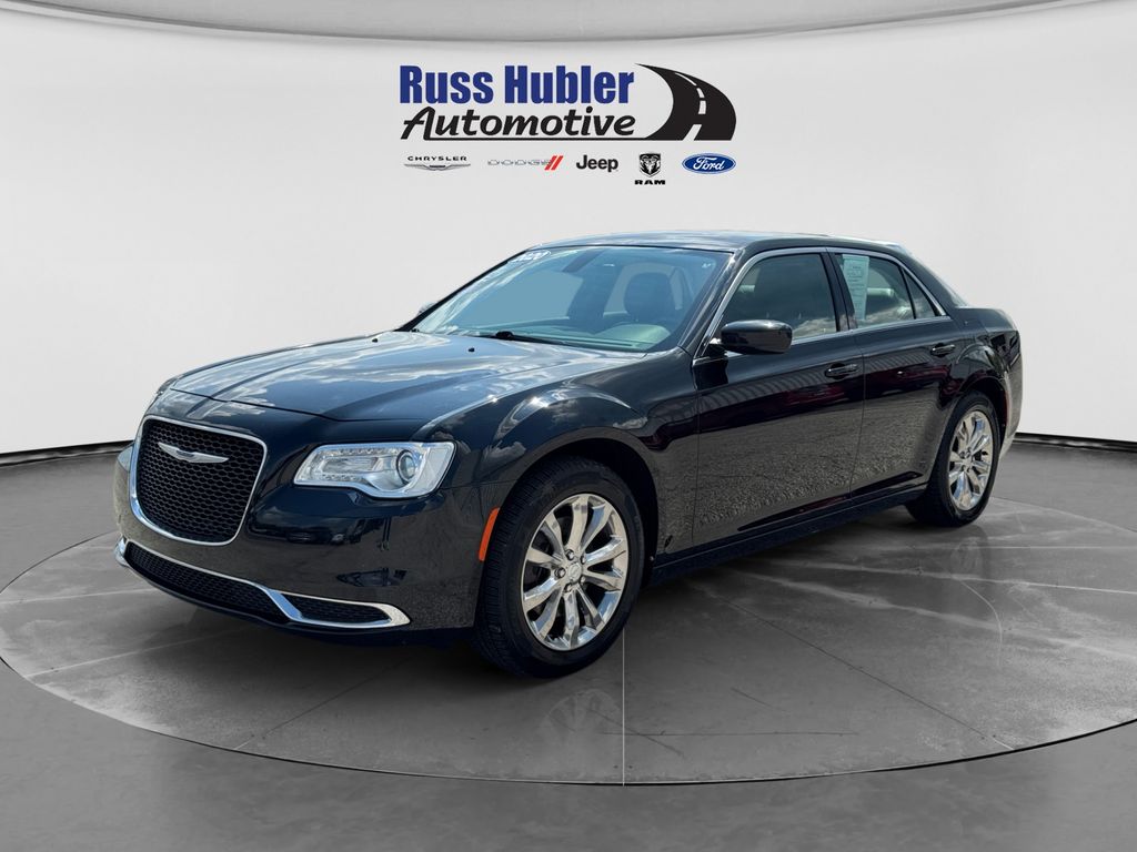 Gloss Black 2020 Chrysler 300 Sedan All-Wheel Drive 8-Speed Automatic