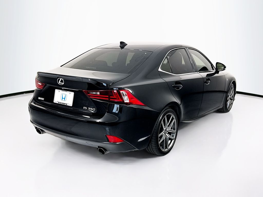 Thumbnail: 2016 Lexus IS - 5