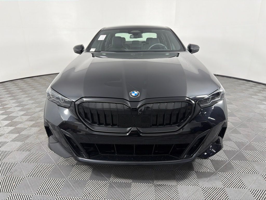 Thumbnail: 2024 BMW 5 Series - 2
