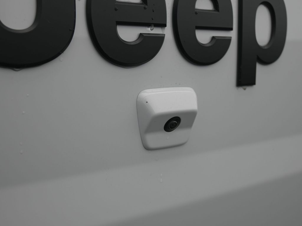 New 2026 Bright White Clearcoat Jeep Sport S image 30