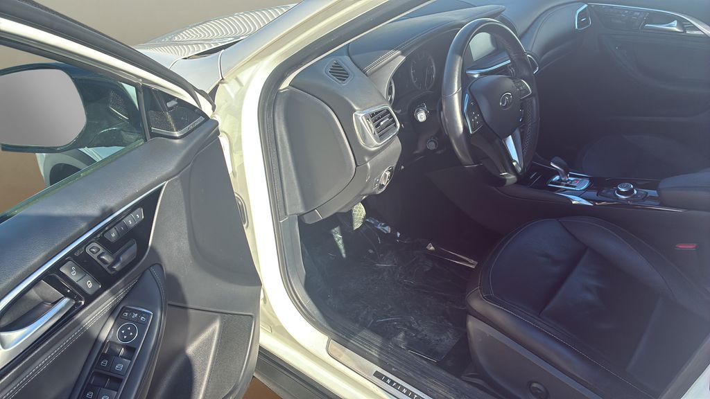 used 2018 INFINITI QX30 car, priced at $14,700