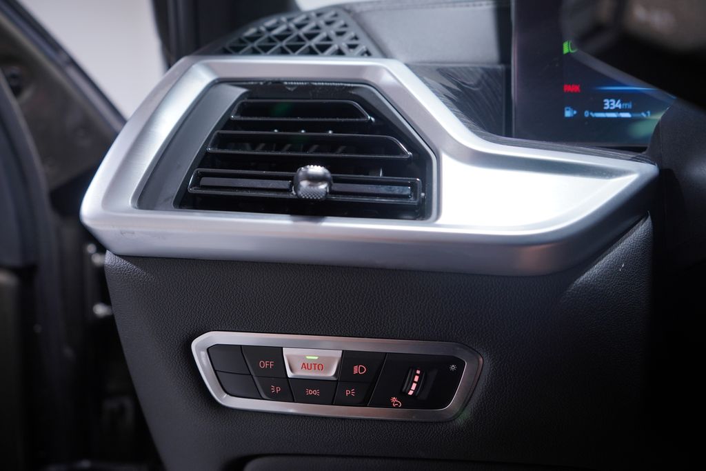 Thumbnail: 2023 BMW X7 - 19