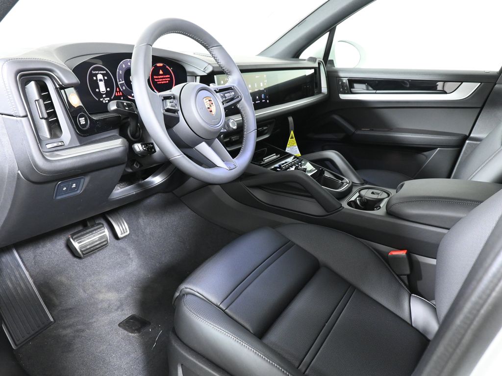 Thumbnail: 2025 Porsche Cayenne - 4