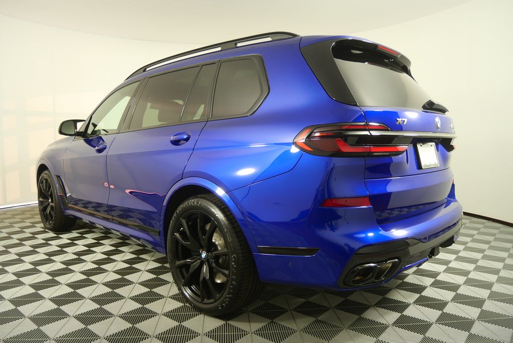 Thumbnail: 2024 BMW X7 - 5