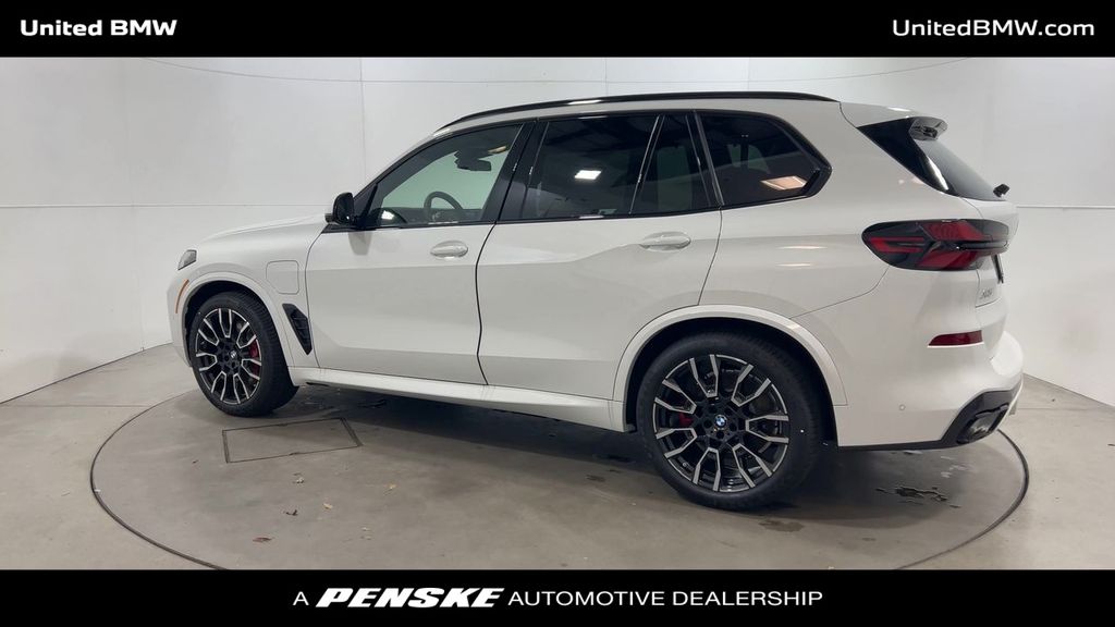 2025 BMW X5 xDrive50e 6