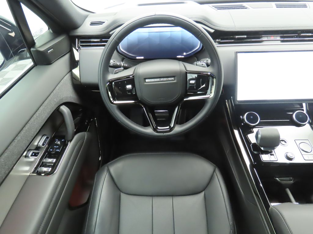 Thumbnail: 2023 Land Rover Range Rover Sport - 10