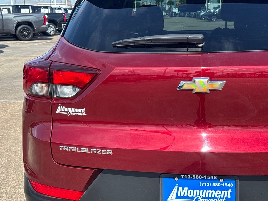 2025 Chevrolet TrailBlazer LT - 10