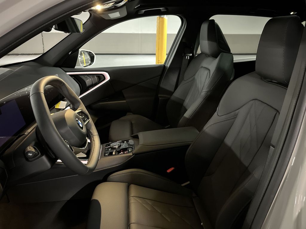 Thumbnail: 2025 BMW X3 - 11