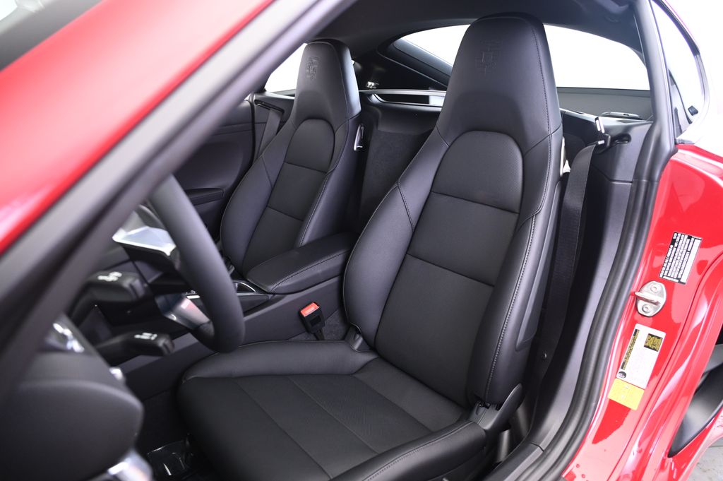 Thumbnail: 2025 Porsche 718 Cayman - 32