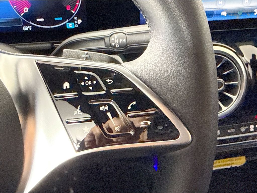 Thumbnail: 2025 Mercedes-Benz GLA - 12