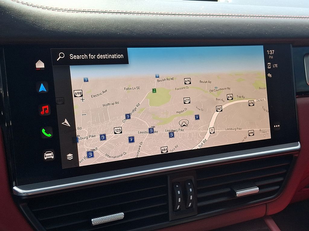 Thumbnail: 2022 Porsche Cayenne - 21