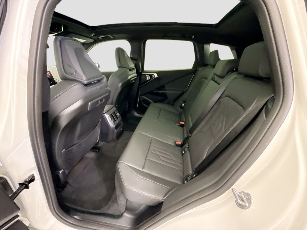 Thumbnail: 2026 BMW X3 - 21