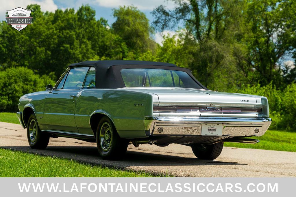 1964 Pontiac GTO 34