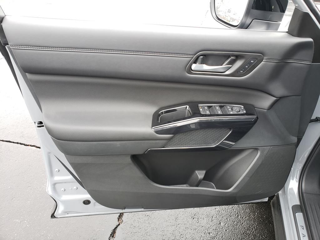 new 2026 Nissan Pathfinder car, priced at $49,639