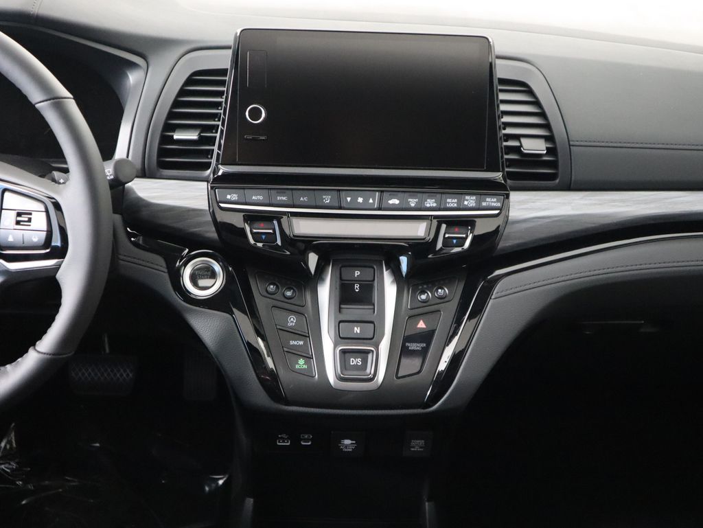 Thumbnail: 2026 Honda Odyssey - 15