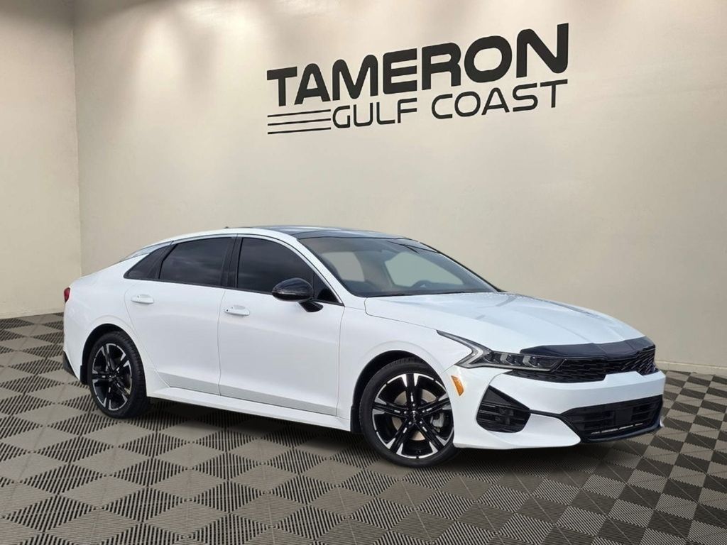Glacial White Pearl 2022 Kia K5 GT-Line FWD Sedan Front-Wheel Drive 8-Speed Automatic