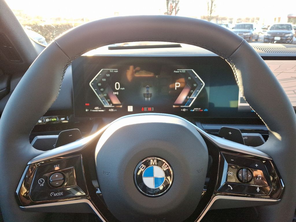 2025 BMW 5 Series 530i xDrive 9