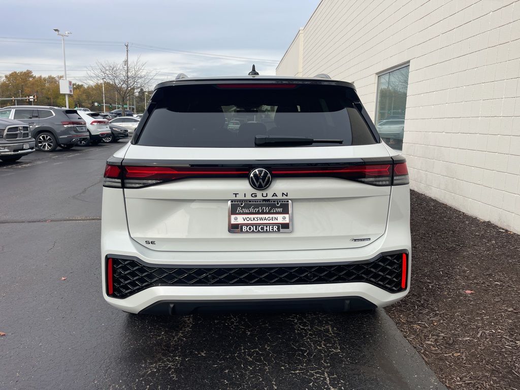 New 2026 Opal White Pearl Volkswagen 2.0T SE R-Line Black image 4
