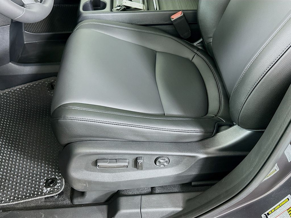 Thumbnail: 2026 Honda Odyssey - 20