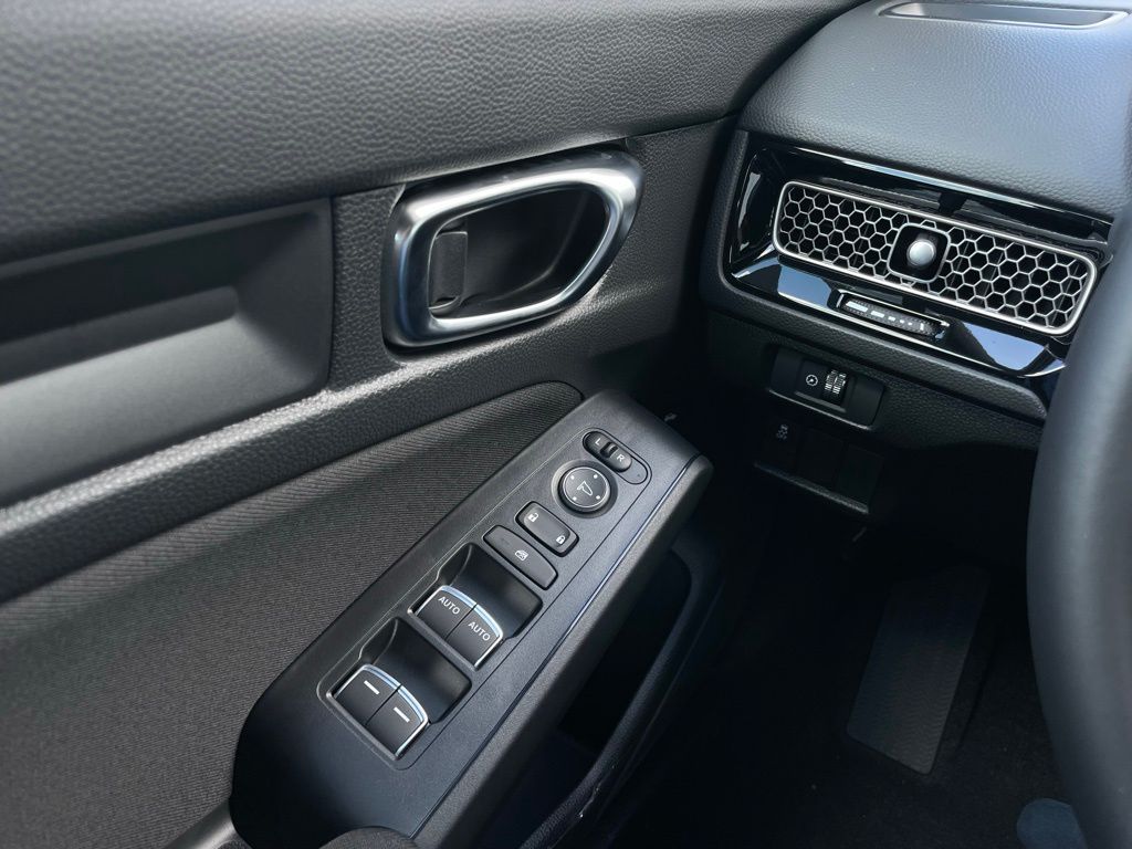 Thumbnail: 2026 Honda Civic - 23