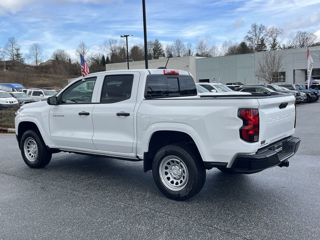 2024 Chevrolet Colorado Work Truck photo